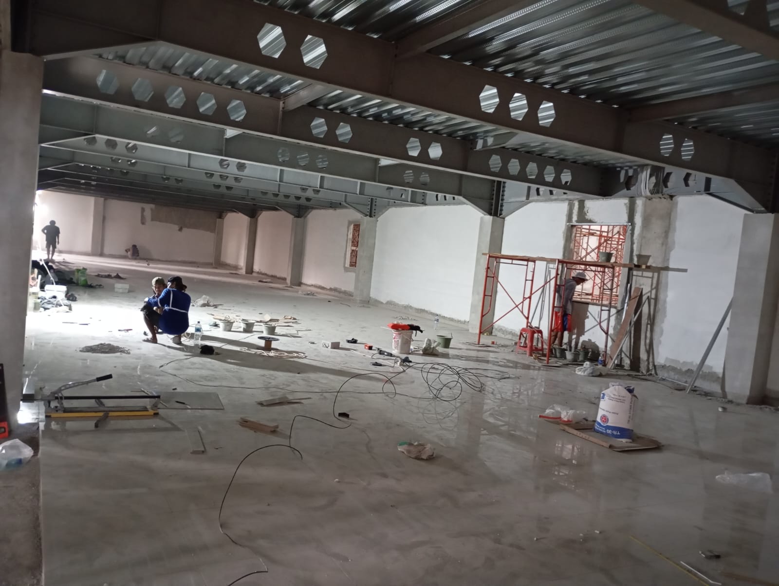 Jasa Kontraktor Menara Sentra 