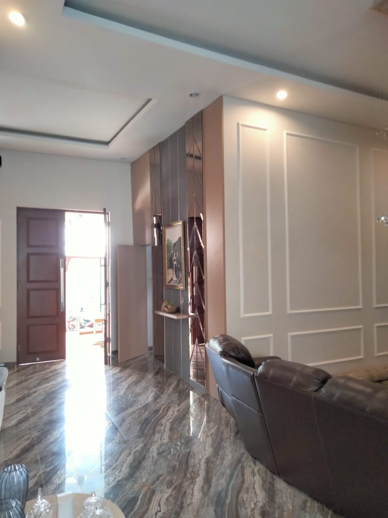 Kediaman Ibu Wisye Jl. Kaliasin, Surabaya